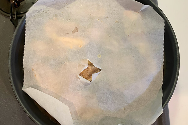 調味料を加えて仕上げる